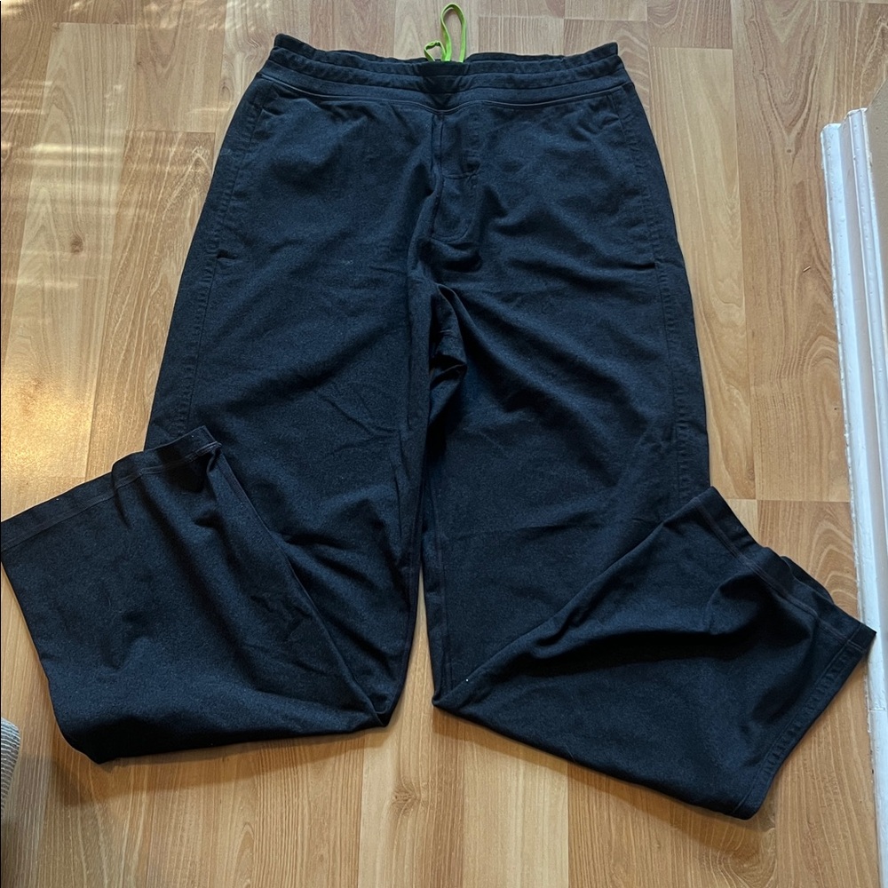 Men's Lululemon Black Joggers Pants Size L